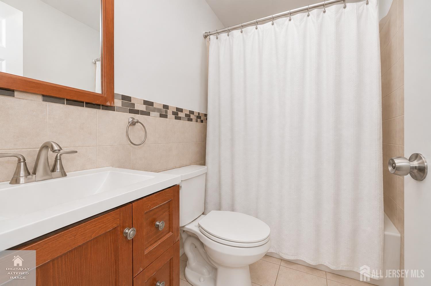 21 Gladstone Avenue Newark NJ 07106