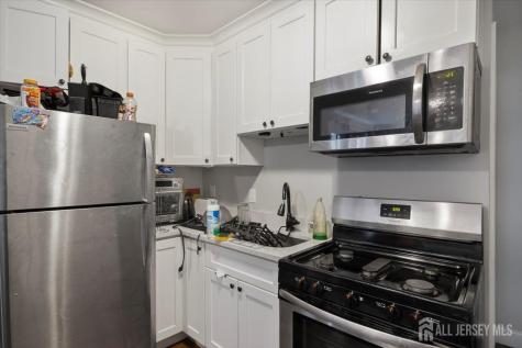 111 Center Street Metuchen NJ 08840