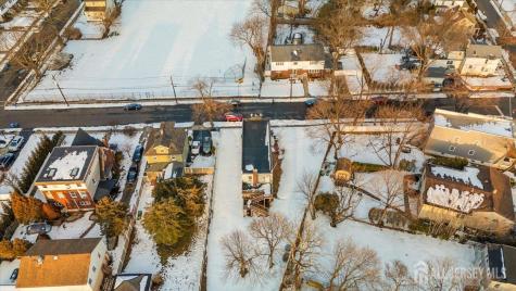 111 Center Street Metuchen NJ 08840