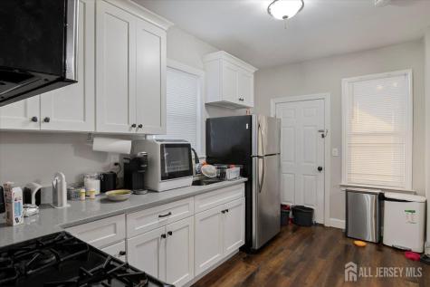 111 Center Street Metuchen NJ 08840