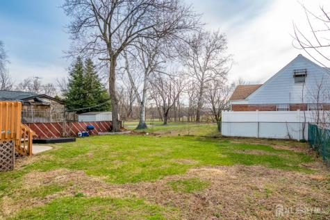 346 N 6th Avenue N Manville NJ 08835