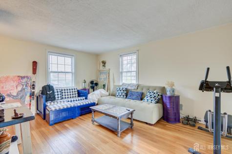 346 N 6th Avenue N Manville NJ 08835