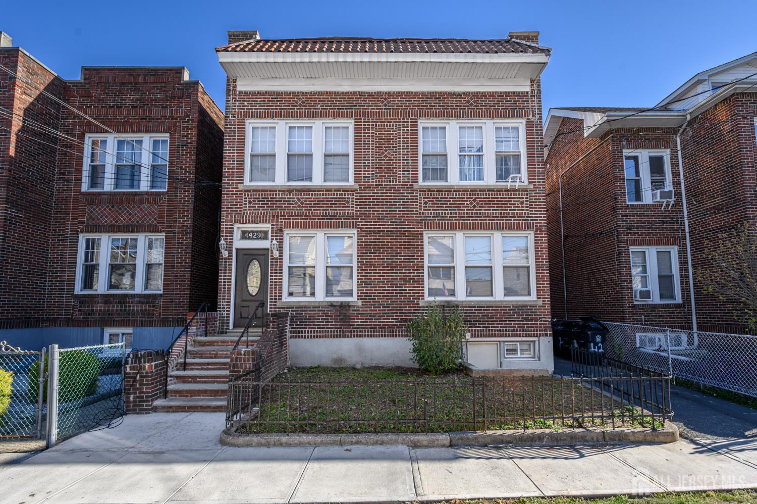 427-429 N 12th Street N Newark NJ 07107