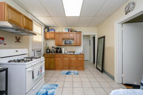 427-429 N 12th Street N Newark NJ 07107