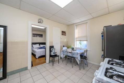 427-429 N 12th Street N Newark NJ 07107
