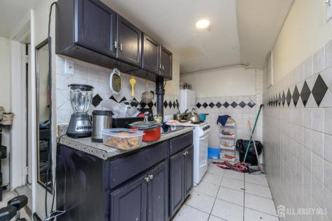 427-429 N 12th Street N Newark NJ 07107
