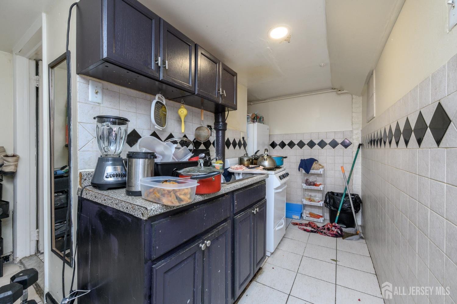427-429 N 12th Street N Newark NJ 07107