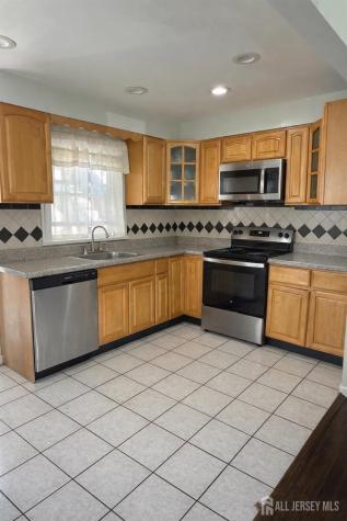 445 Stevenson Place Perth Amboy NJ 08861
