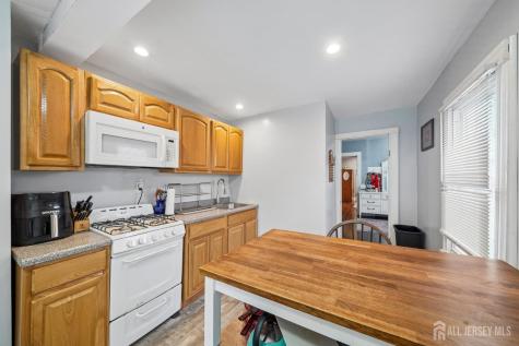 44 State Street East Orange NJ 07017