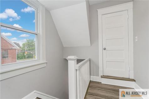105 Louis Street New Brunswick NJ 08901