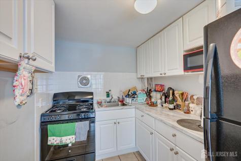 3 E High Street E Bound Brook NJ 08805
