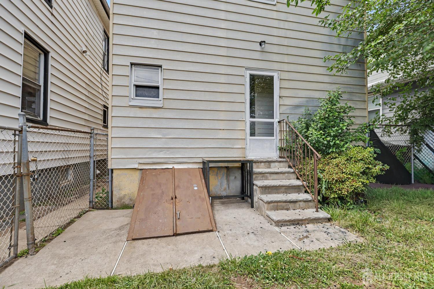 738 Edgar Road Elizabeth NJ 07202