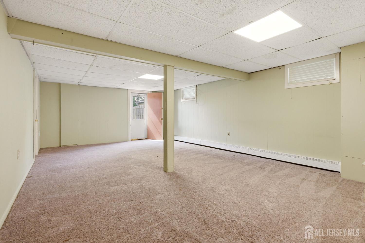 33 Willow Avenue Iselin NJ 08830