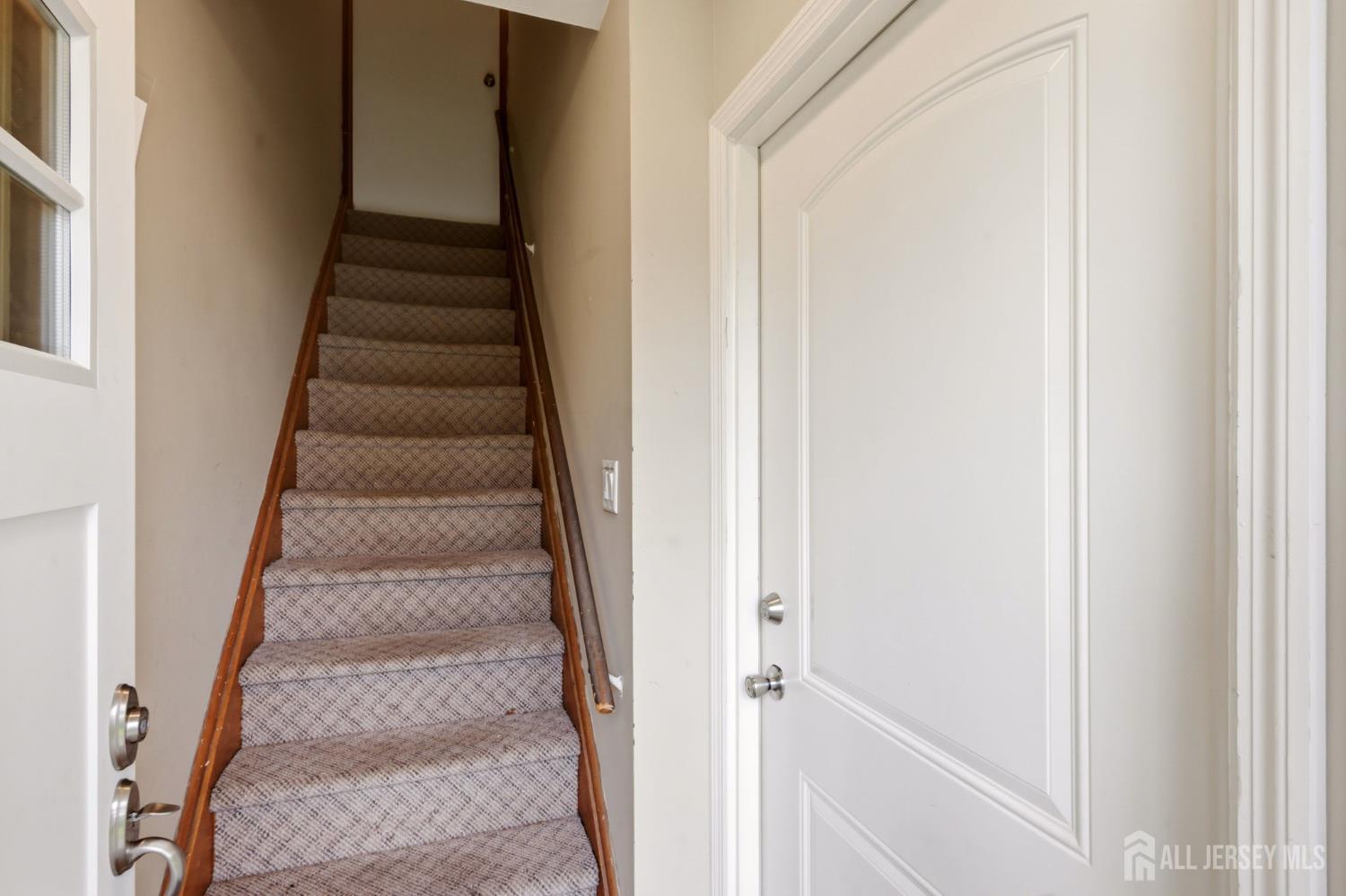 33 Willow Avenue Iselin NJ 08830