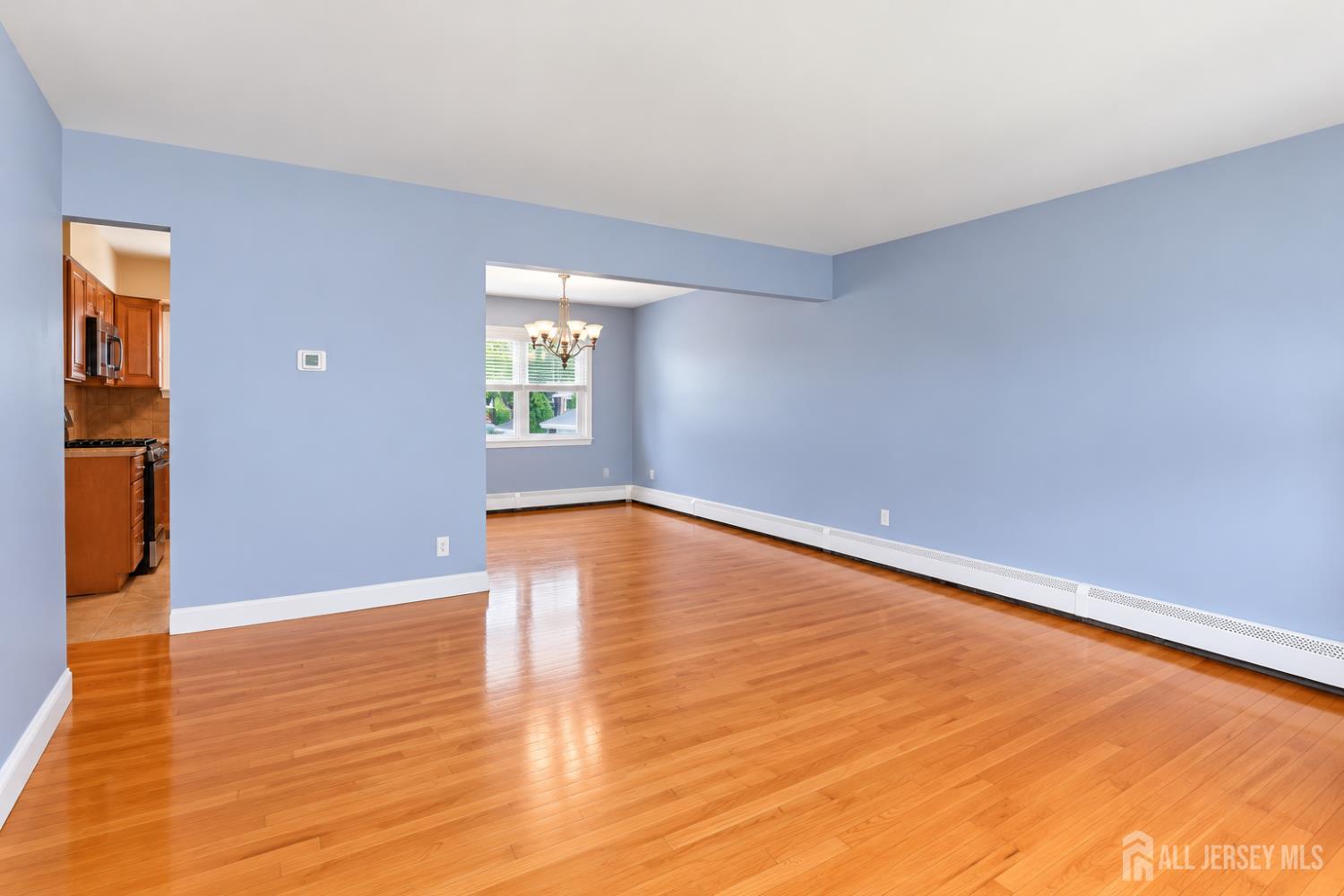 33 Willow Avenue Iselin NJ 08830