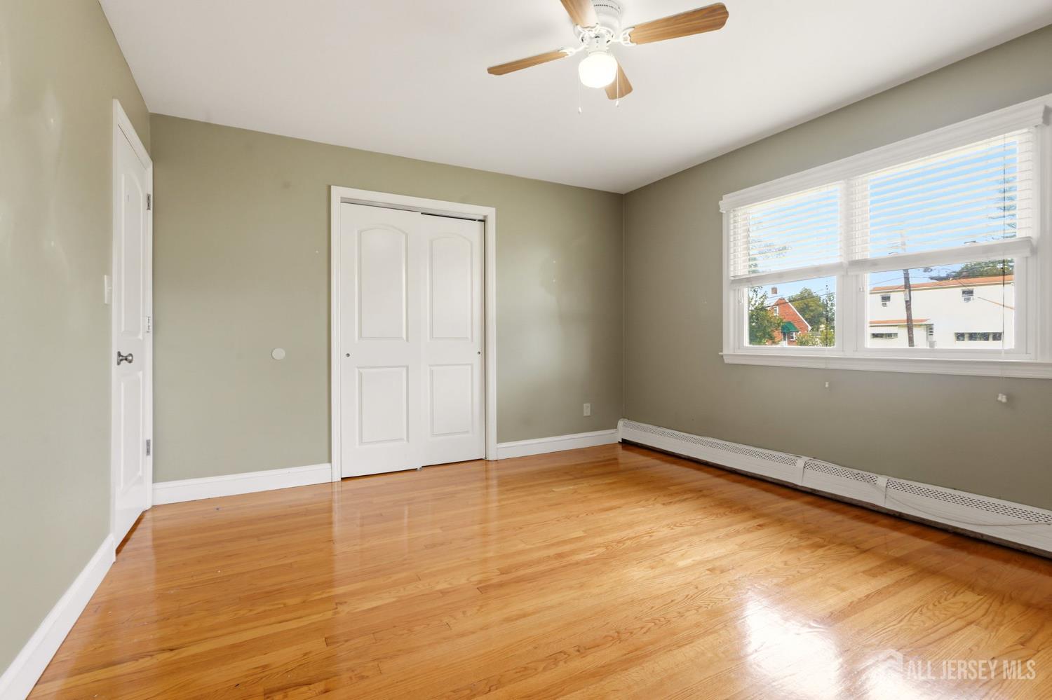 33 Willow Avenue Iselin NJ 08830