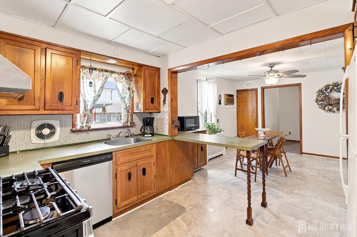 393 Prospect Street South Amboy NJ 08879