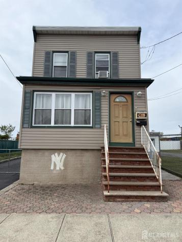 31 Edwin Street Carteret NJ 07008