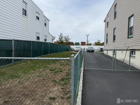 31 Edwin Street Carteret NJ 07008