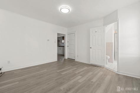 23 Leick Avenue Carteret NJ 07008