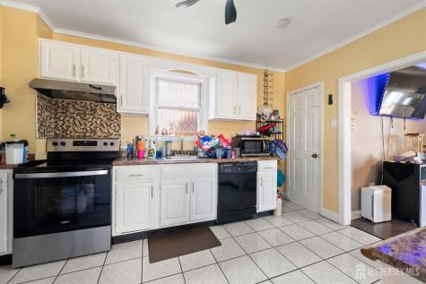 23 Leick Avenue Carteret NJ 07008