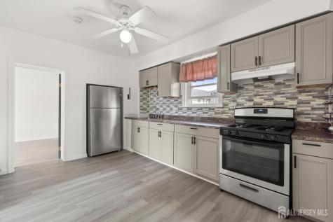 23 Leick Avenue Carteret NJ 07008