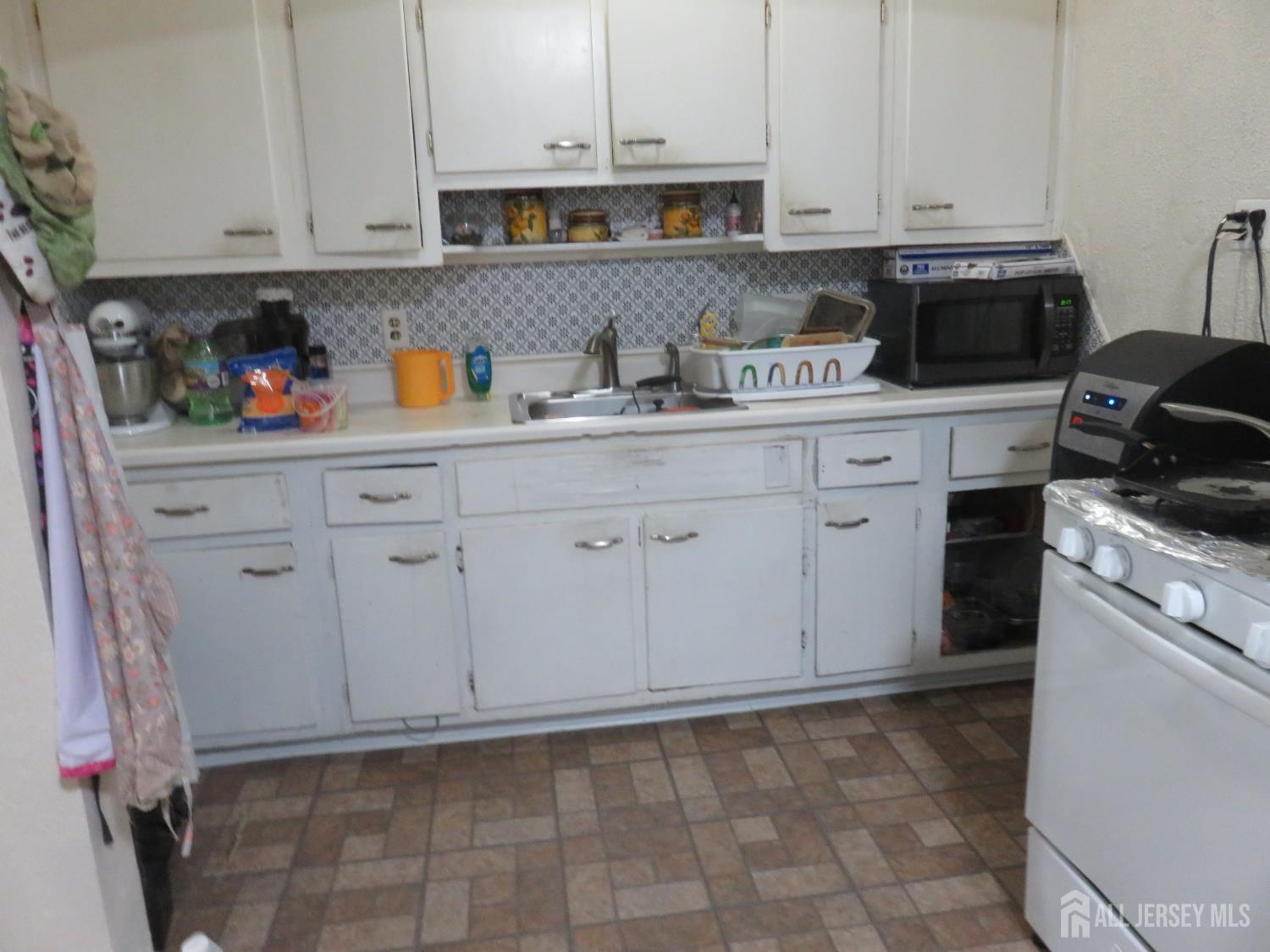 131-133 Patterson Street Perth Amboy NJ 08861