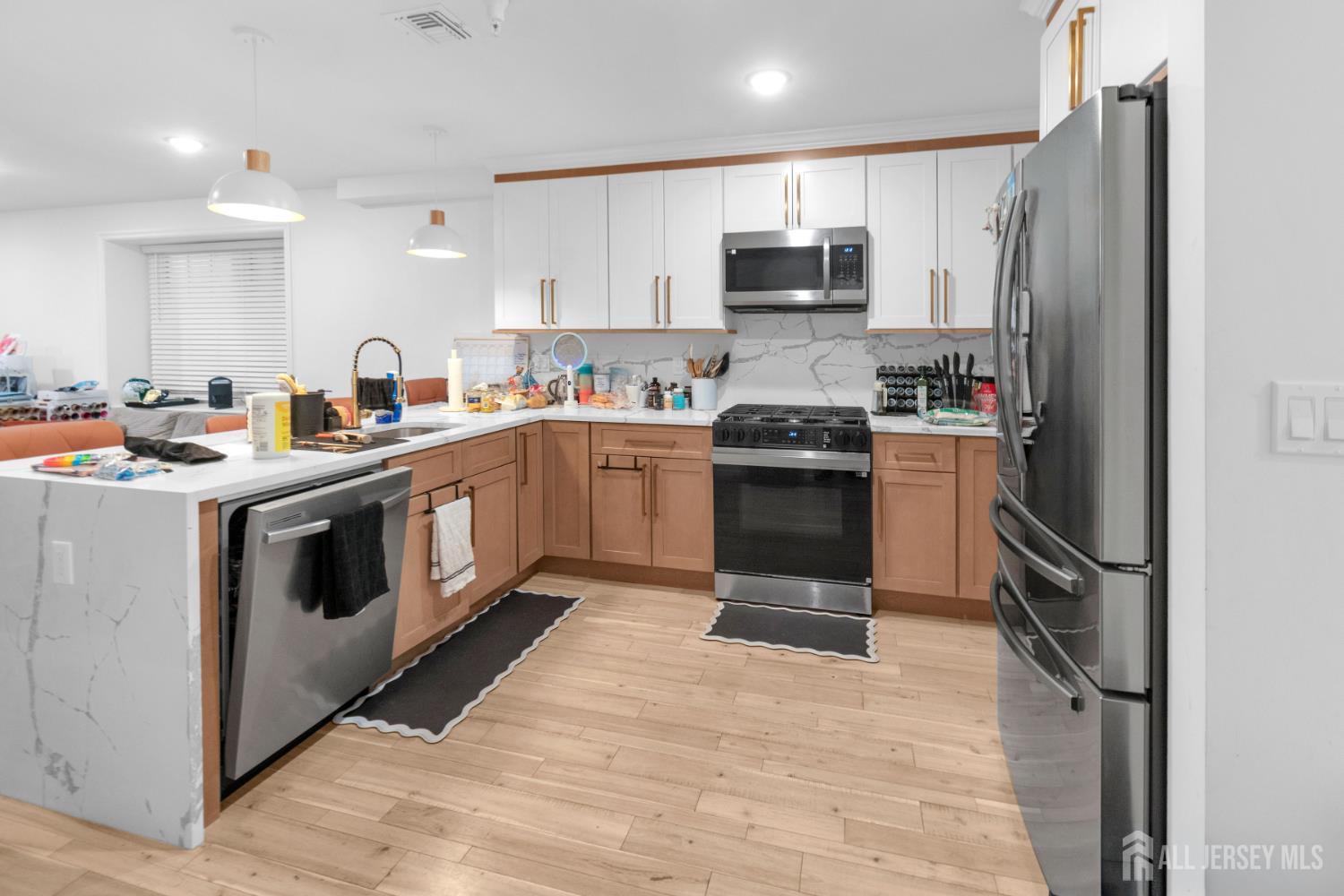 73 Stuyvesant Avenue Newark NJ 07106
