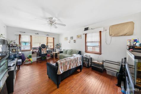 34 Henry Street Port Reading NJ 07064