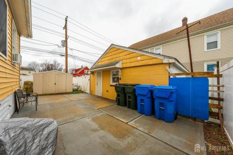 34 Henry Street Port Reading NJ 07064