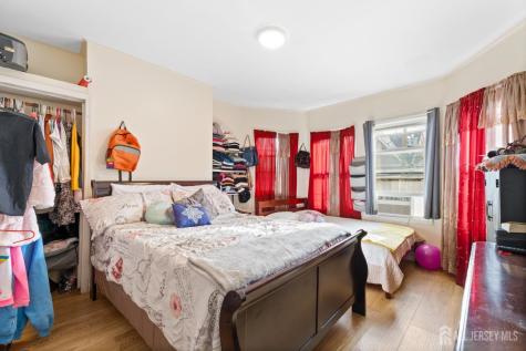 183 Walnut Street Paterson NJ 07522