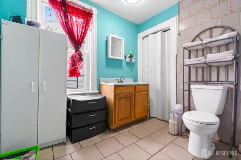 183 Walnut Street Paterson NJ 07522