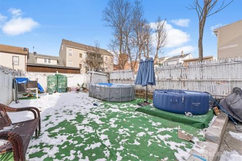 183 Walnut Street Paterson NJ 07522