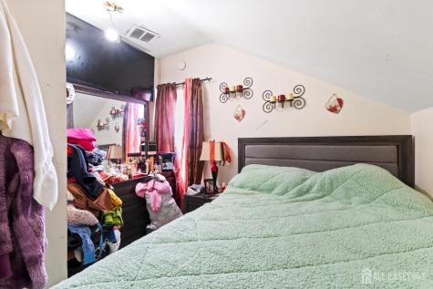 183 Walnut Street Paterson NJ 07522