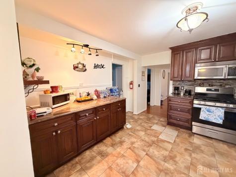 44 East Tappen Street Port Reading NJ 07064