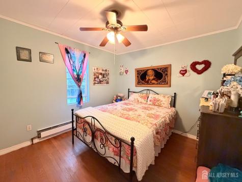 44 East Tappen Street Port Reading NJ 07064