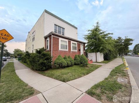 44 East Tappen Street Port Reading NJ 07064