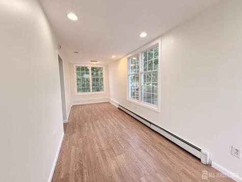 44 East Tappen Street Port Reading NJ 07064