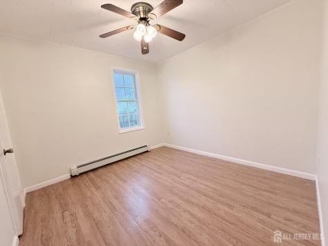 44 East Tappen Street Port Reading NJ 07064