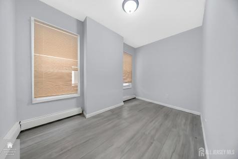 313 Livingston Street Elizabeth NJ 07206