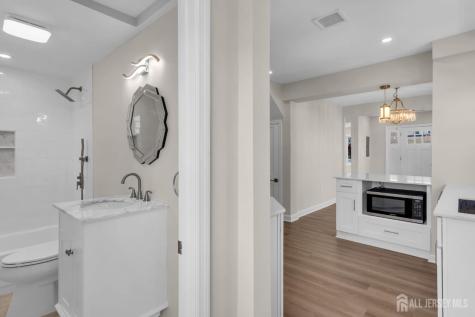 21 Market Street Edison NJ 08817