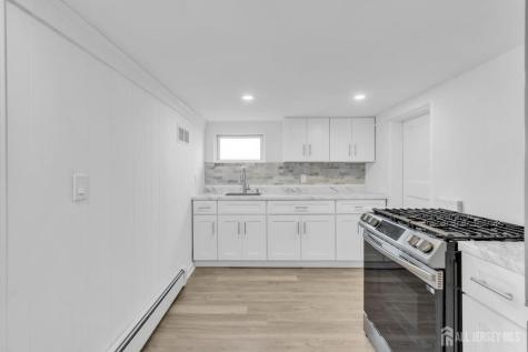 21 Market Street Edison NJ 08817