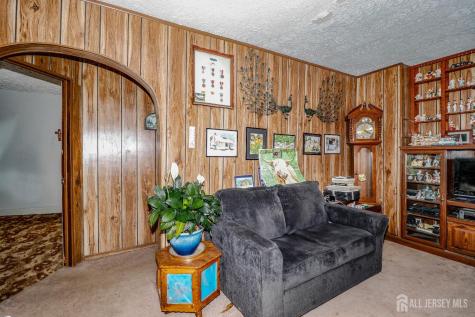 484 Old Post Road Edison NJ 08817
