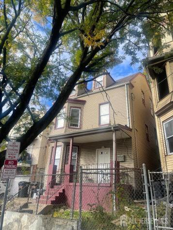 123 Seymour Avenue Newark NJ 07108
