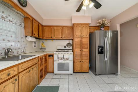 405 Kennedy Drive Linden NJ 07036