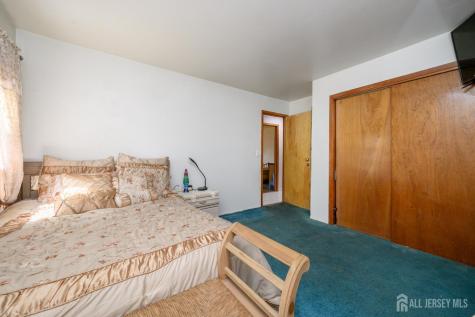 405 Kennedy Drive Linden NJ 07036