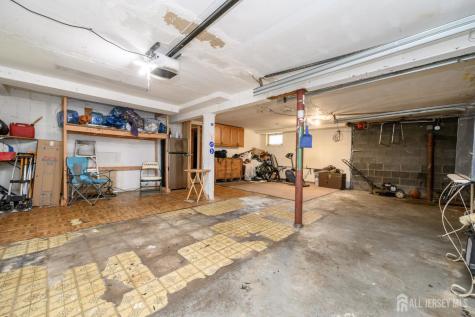 405 Kennedy Drive Linden NJ 07036