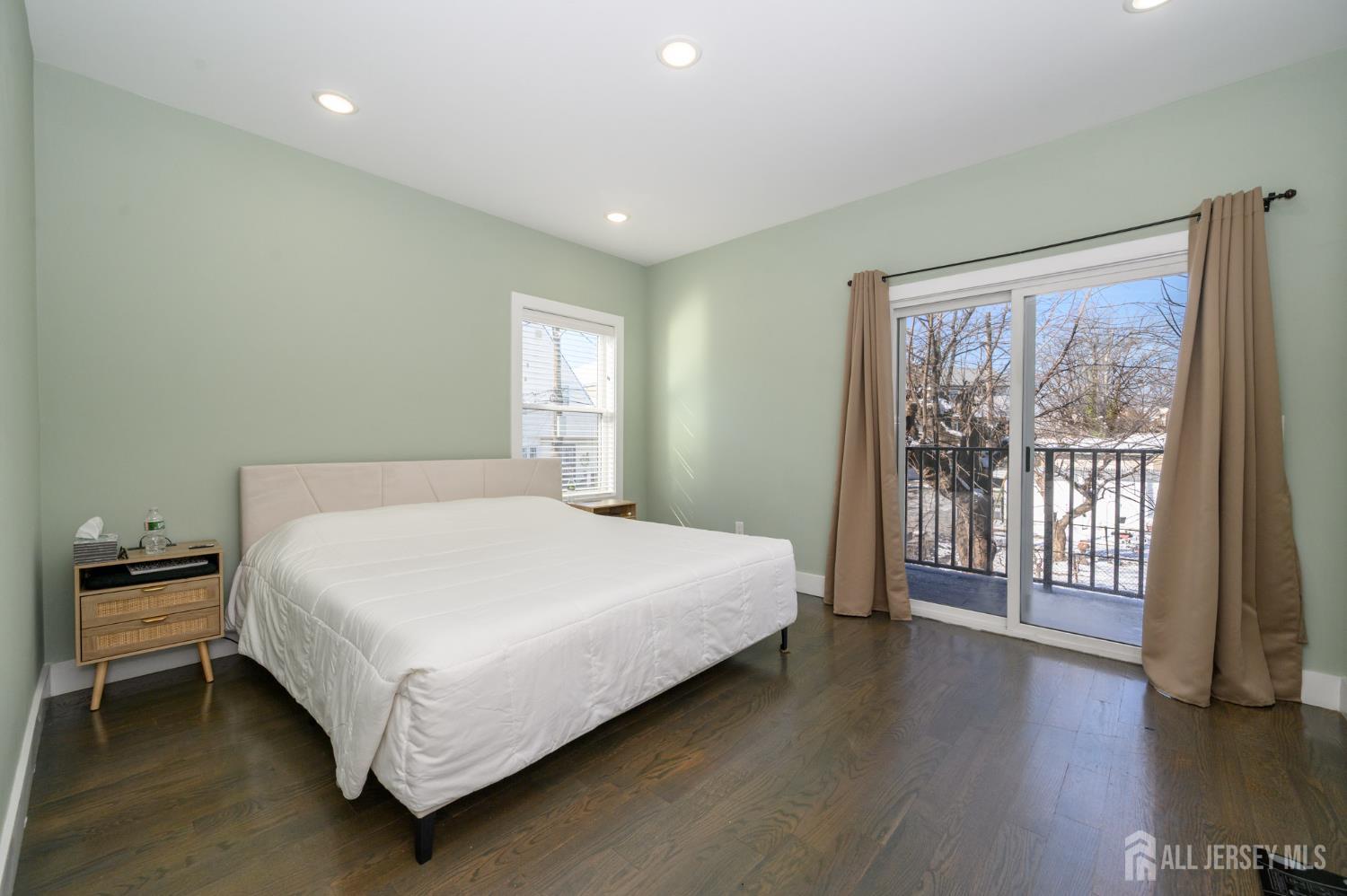 197 Garfield Avenue Jersey City NJ 07305