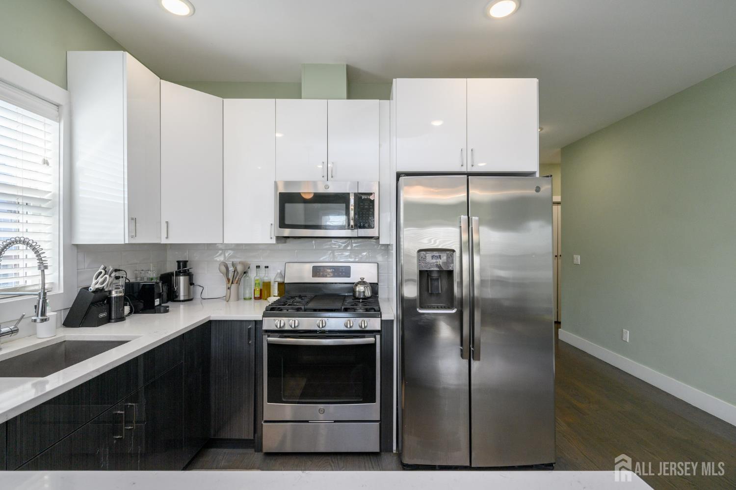 197 Garfield Avenue Jersey City NJ 07305