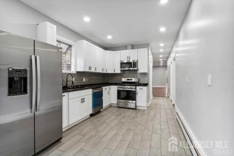 29 S 2nd Avenue S Highland Park NJ 08904